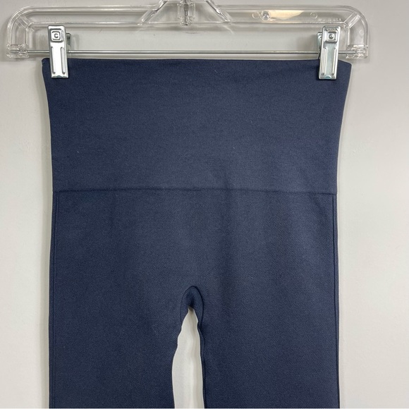 SPANX Look at Me Now Seamless Cropped Ankle Leggings Dark Navy High Waisted S P - Picture 5 of 10